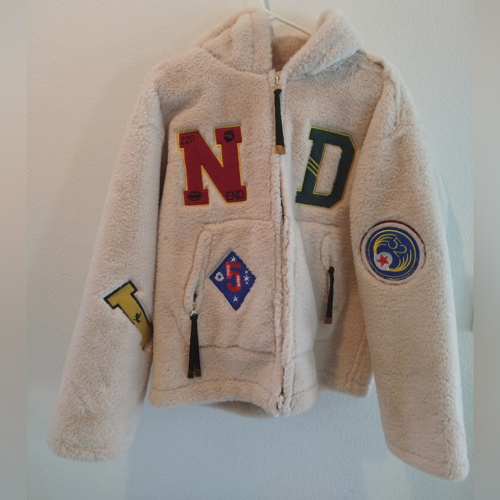 THESTYLE Designer Jacket. Embroider Patches Fur Outside Suede Inside Thick Heavy